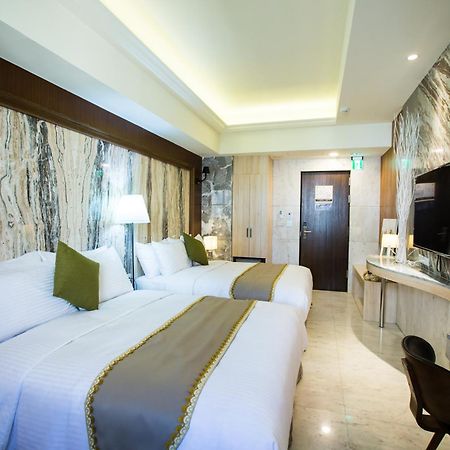 Hotel Maple Taiwan Boulevard تايتشونغ المظهر الخارجي الصورة